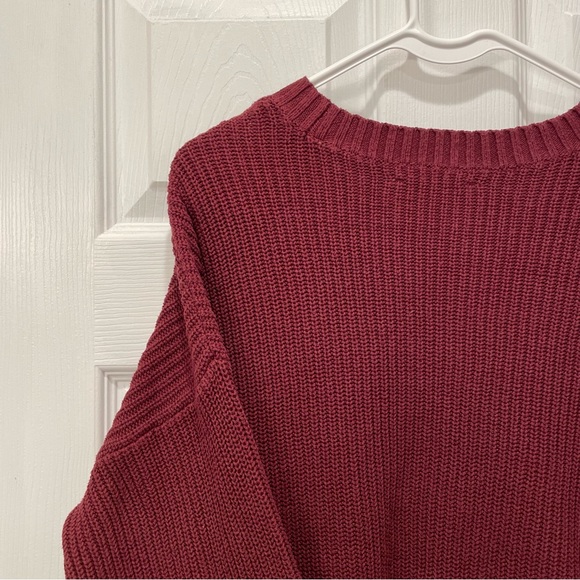 Hollister Sweater - Picture 6 of 12